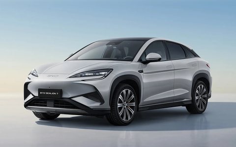 BYD SEALION 7