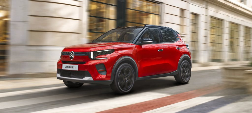 Elölnézeti, háromnegyedes statikus nézet a Citroën C3 kompakt SUV‑ról, amely modern, határozott formavilágával a magabiztos, hatékony és meg