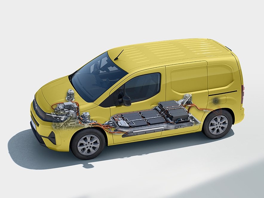 Egy sárga új Opel Combo Electric modell, az akkumulátor rendszert feltáró röntgenkép