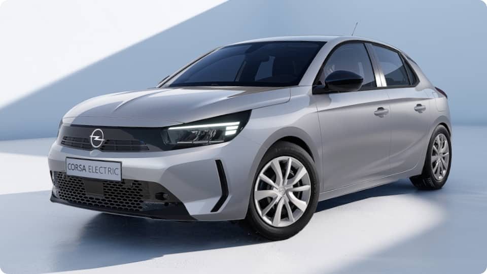 Egy ezüst színű Opel Corsa Edition modell elülső oldalnézetből