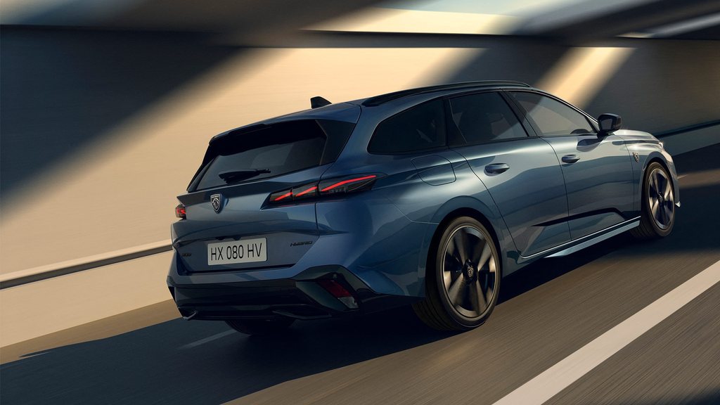 New PEUGEOT 308 SW rear view