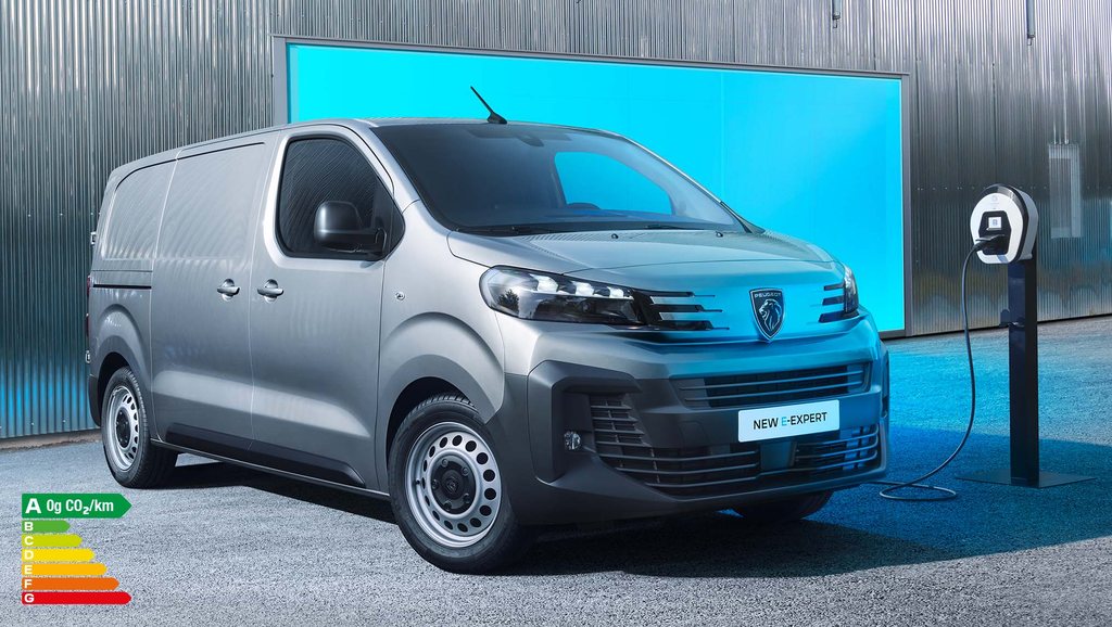New PEUGEOT E-EXPERT charging at a private terminal