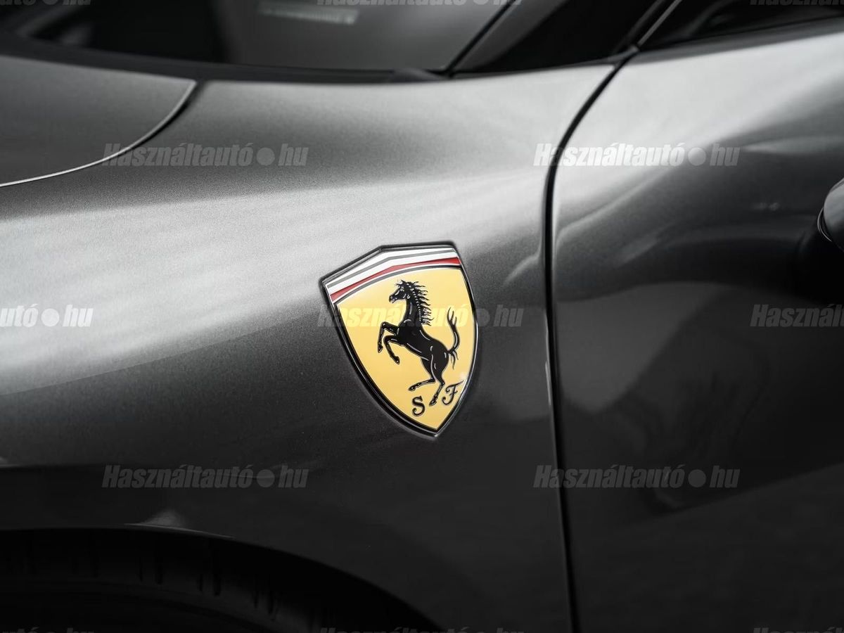Ferrari 296 GTB – 13. kép