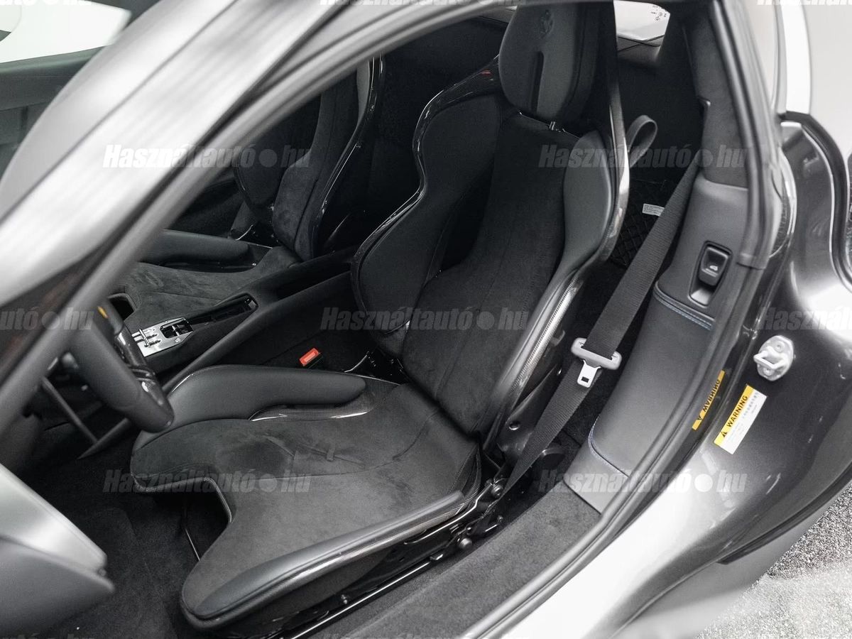 Ferrari 296 GTB – 7. kép