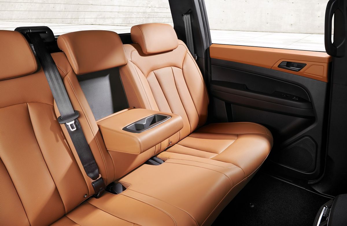 KGM Musso Grand Style 2.2 e-XDi 202 LE – 6. kép