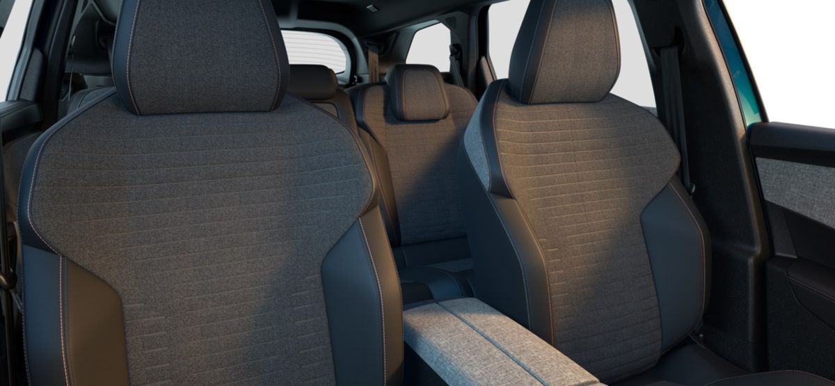 Peugeot 5008 SZ Allure MHEV e-DCT6 136 LE 4x2 – 7. kép