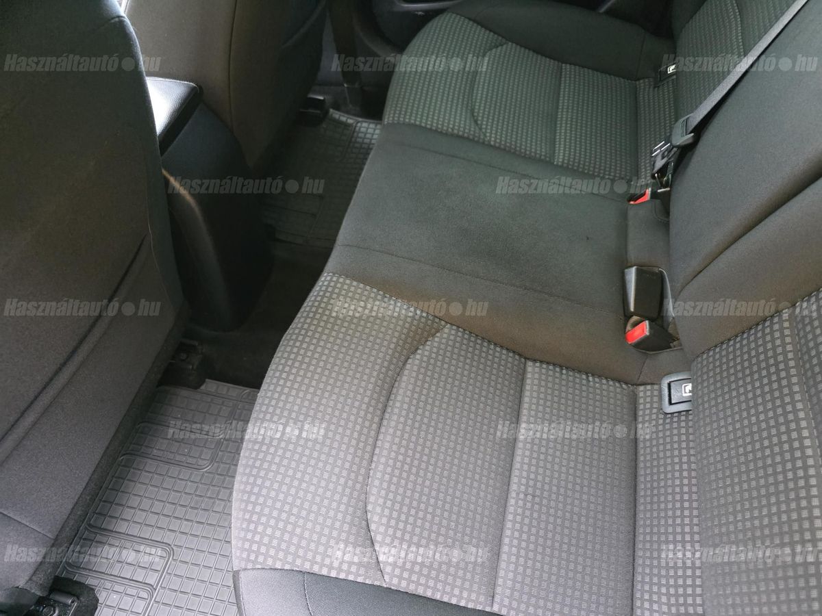 KIA CEE'D Ceed SW 1.4 T-GDI Bronze – 17. kép
