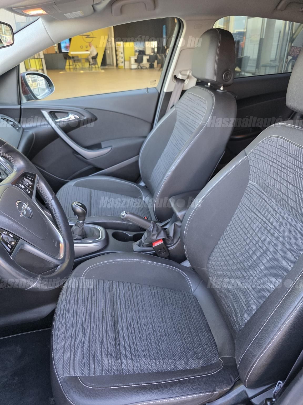 Opel ASTRA J Sedan 1.6 Enjoy EURO6 – 13. kép