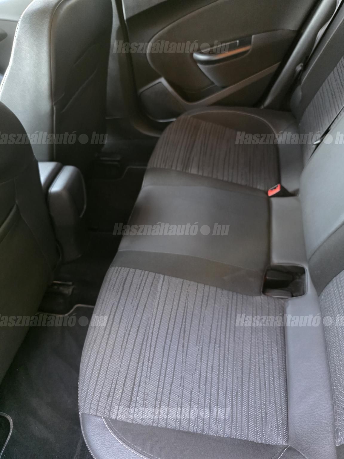 Opel ASTRA J Sedan 1.6 Enjoy EURO6 – 14. kép