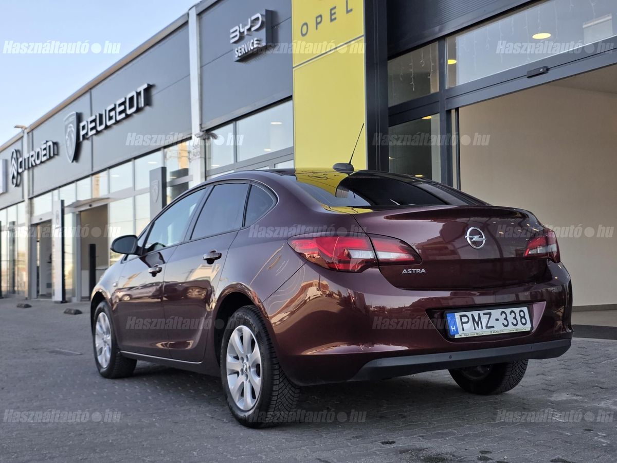 Opel ASTRA J Sedan 1.6 Enjoy EURO6 – 7. kép