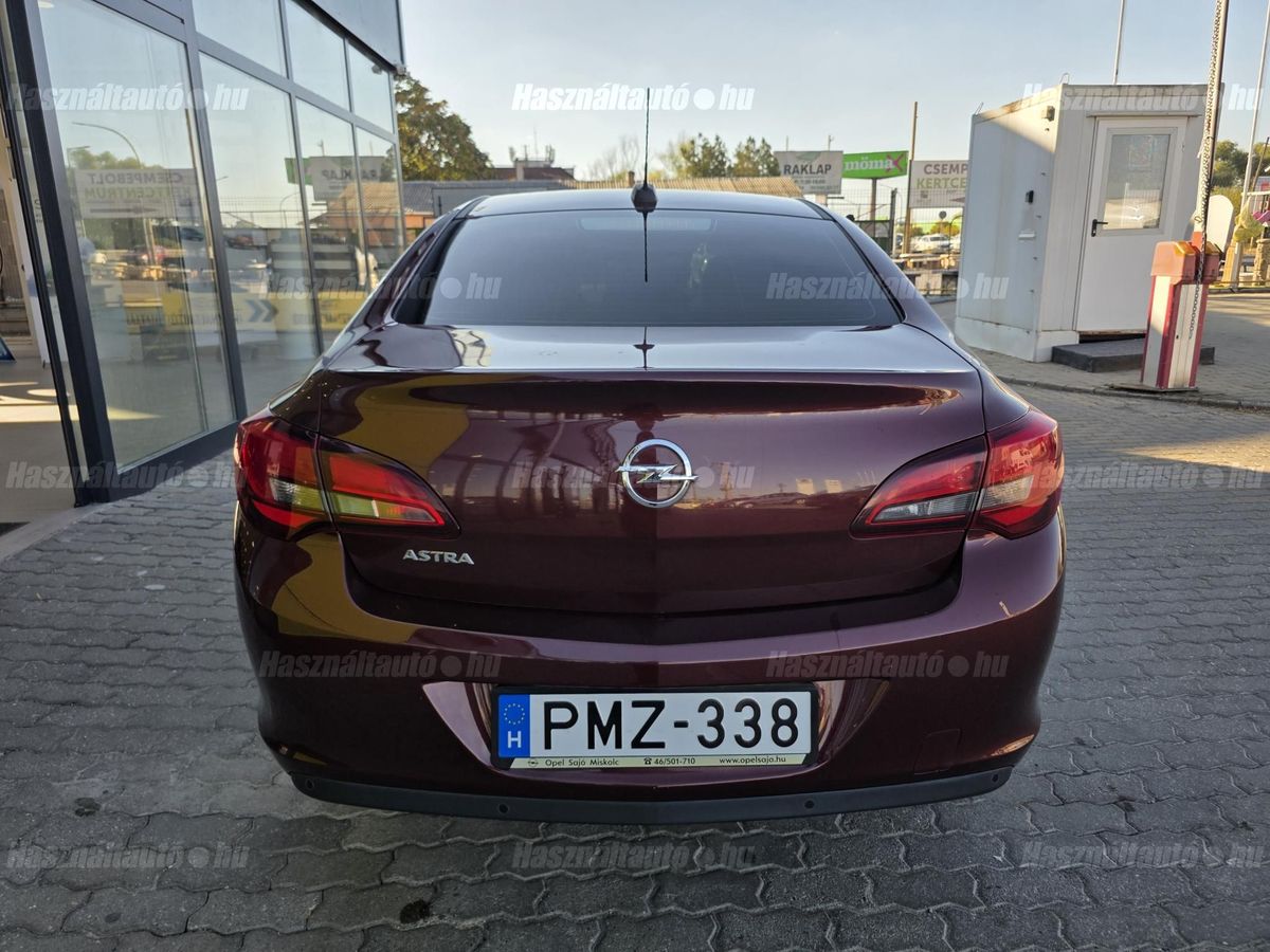 Opel ASTRA J Sedan 1.6 Enjoy EURO6 – 8. kép
