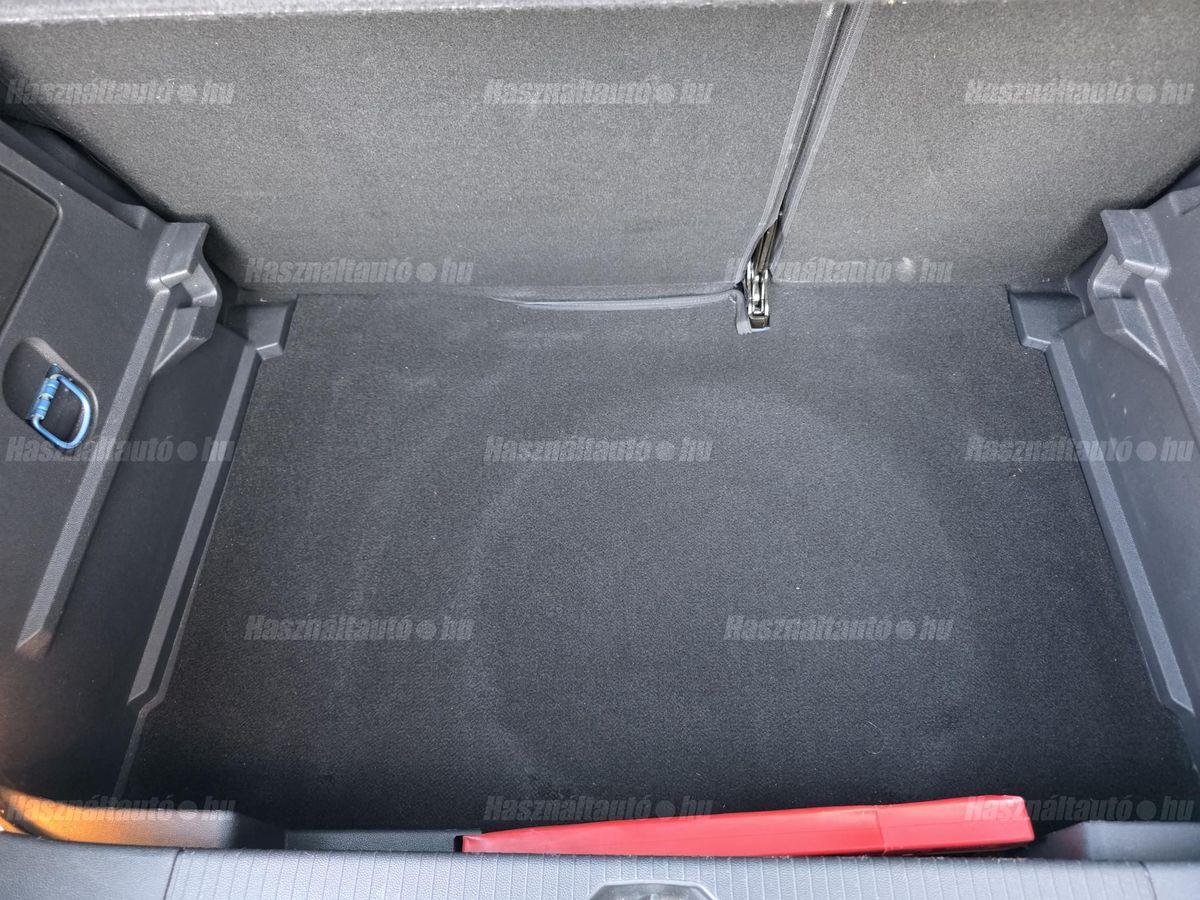 Opel CORSA E 1.4 Enjoy – 24. kép