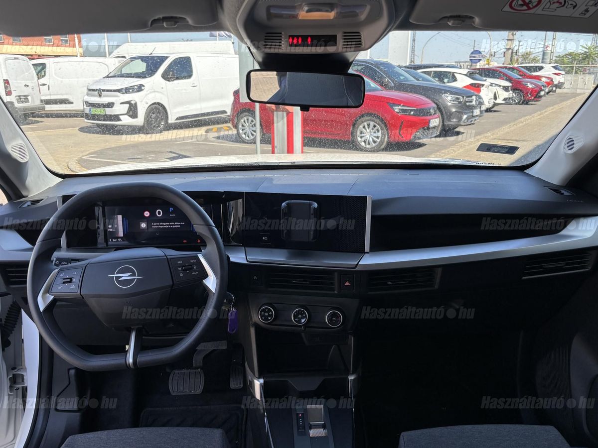Opel FRONTERA 1.2 T MHEV Edition (Automata) – 9. kép