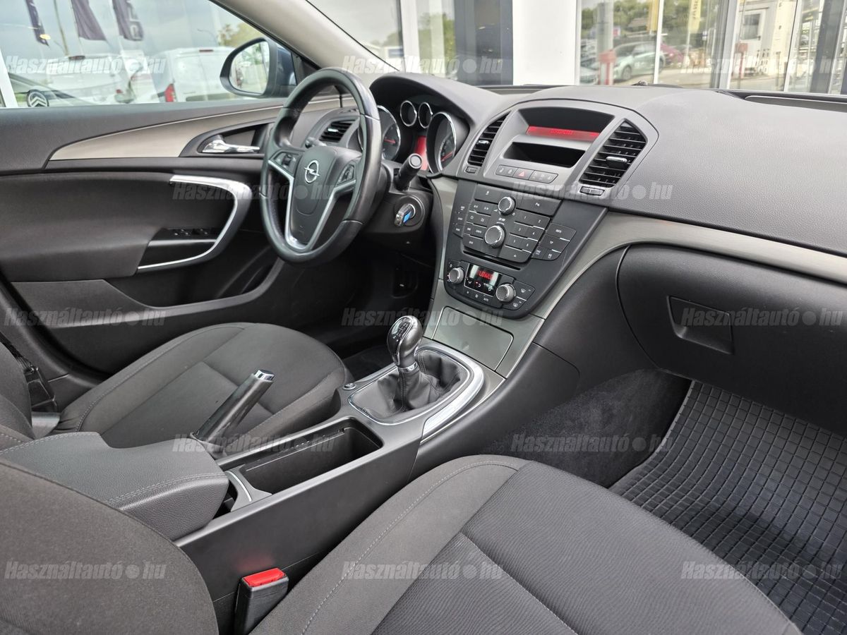 Opel INSIGNIA 2.0 CDTI Edition – 12. kép