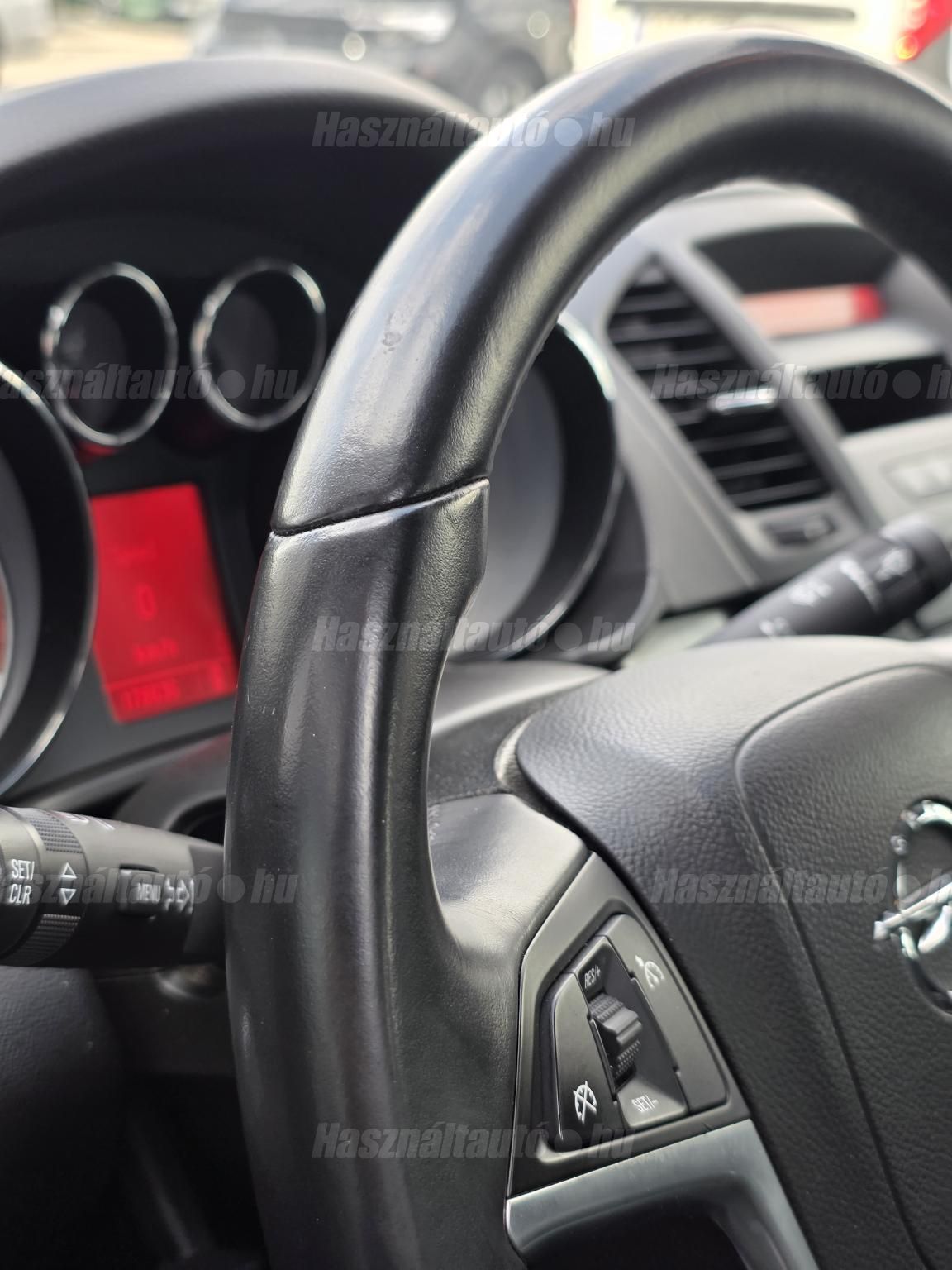 Opel INSIGNIA 2.0 CDTI Edition – 18. kép