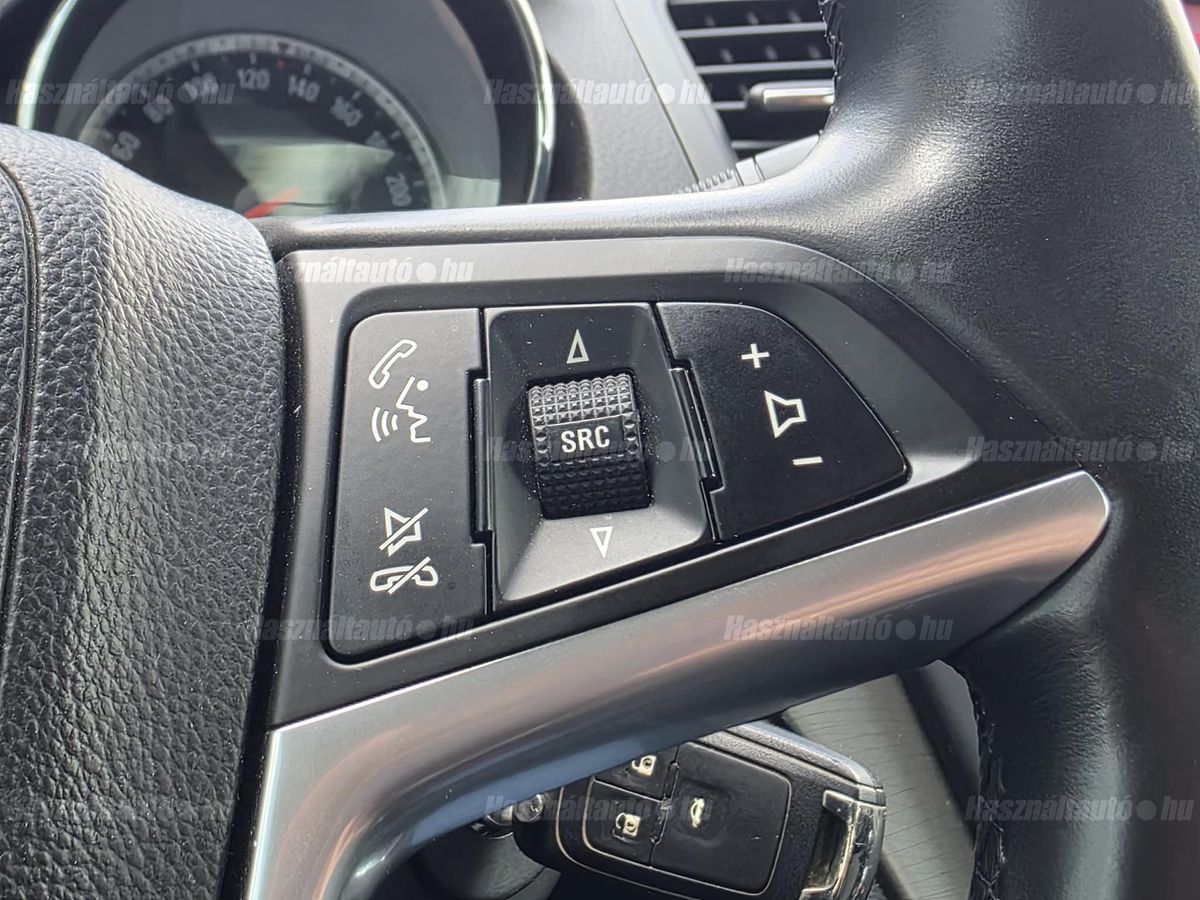 Opel INSIGNIA 2.0 CDTI Edition – 23. kép