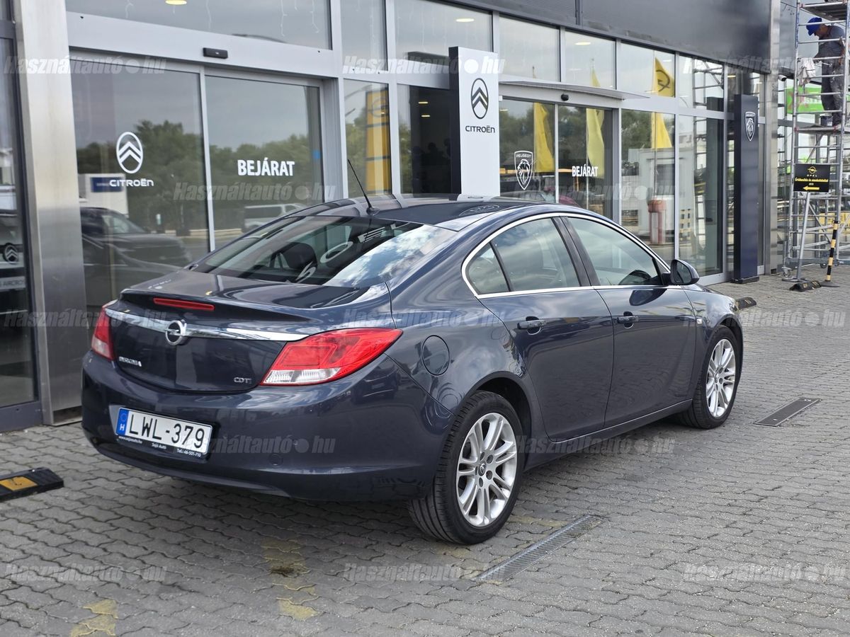 Opel INSIGNIA 2.0 CDTI Edition – 8. kép