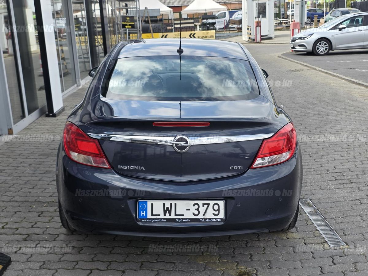 Opel INSIGNIA 2.0 CDTI Edition – 9. kép