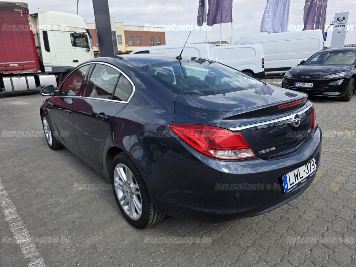 Opel INSIGNIA 2.0 CDTI Edition – 10. kép