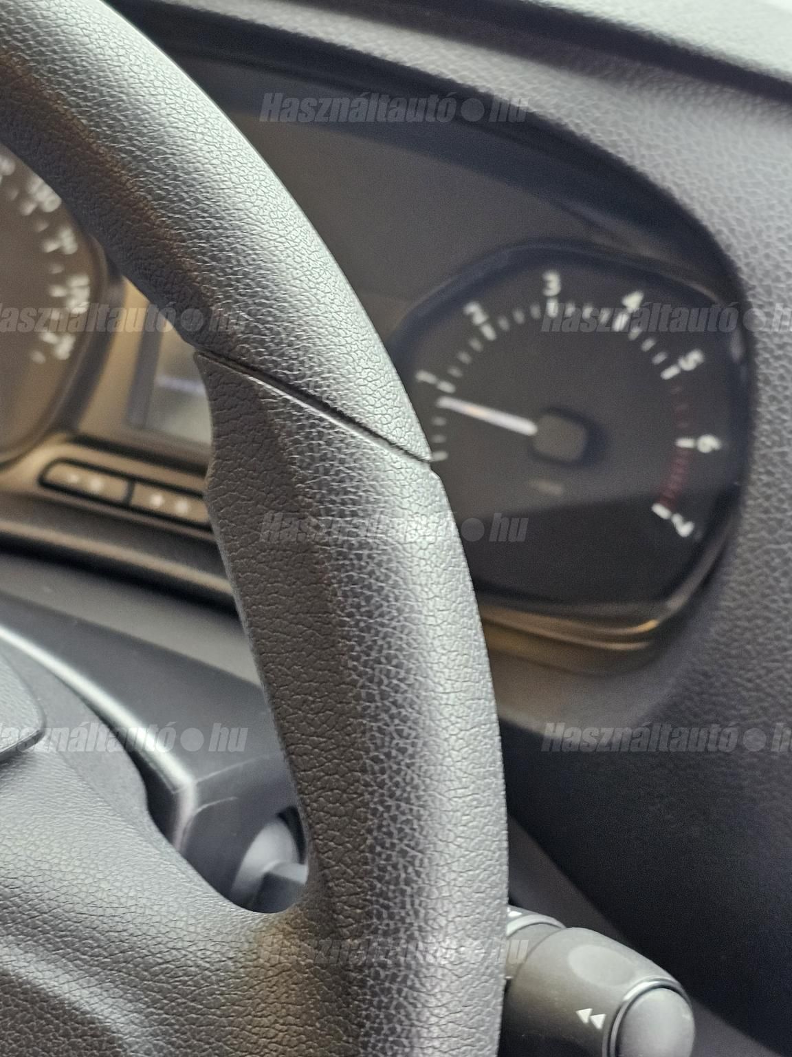 Opel VIVARO 2.0 D Cargo Edition L – 15. kép