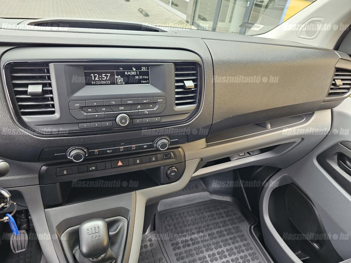 Opel VIVARO 2.0 D Cargo Edition L – 18. kép