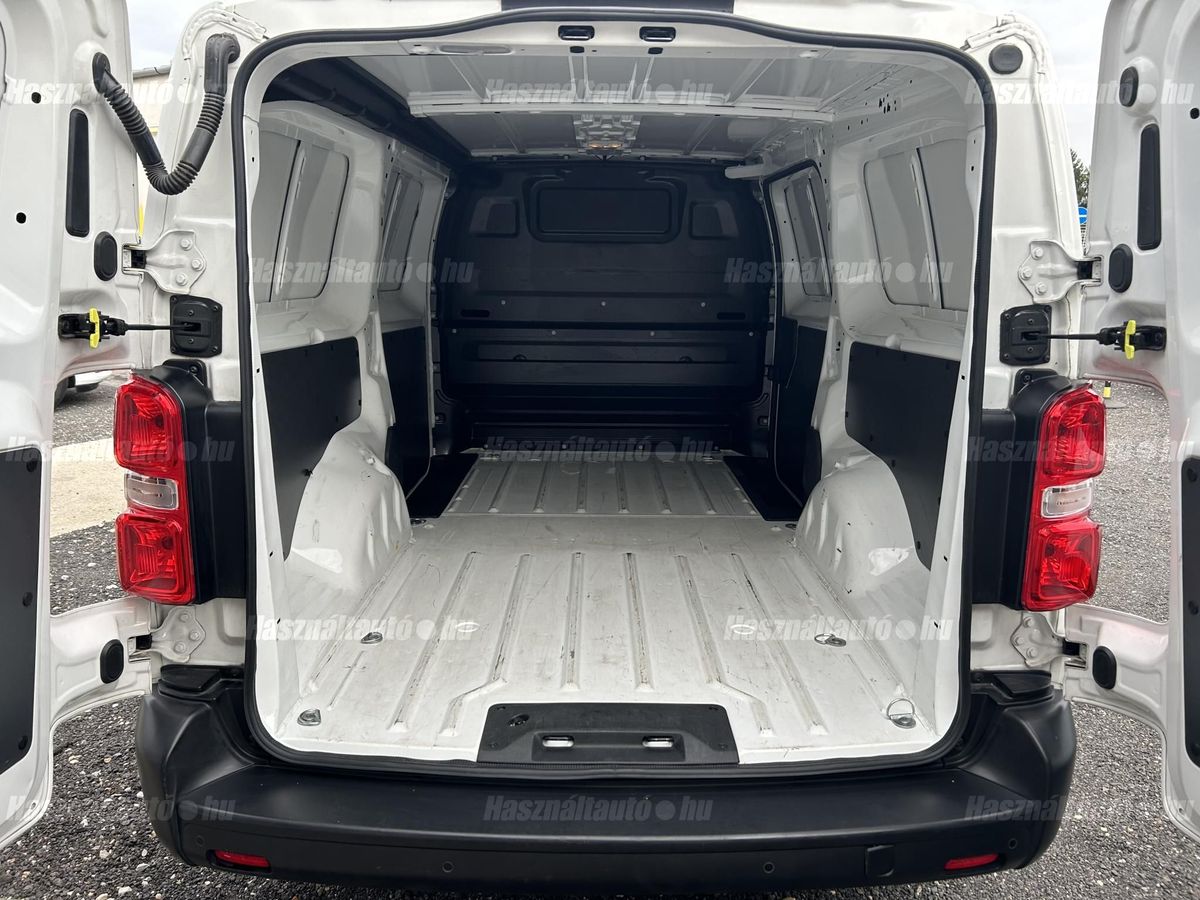 Opel VIVARO 2.0 D Cargo Edition L – 8. kép