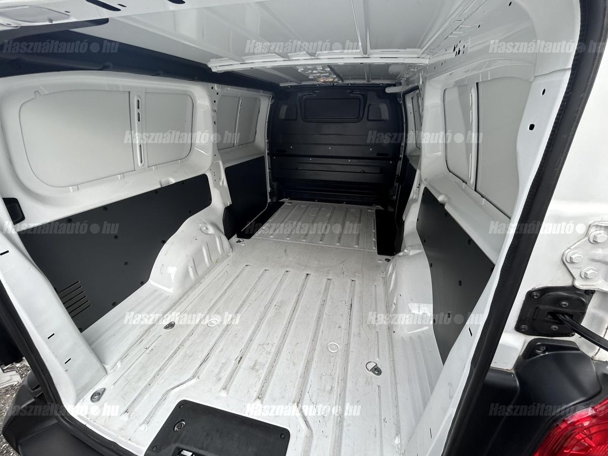 Opel VIVARO 2.0 D Cargo Edition L – 9. kép