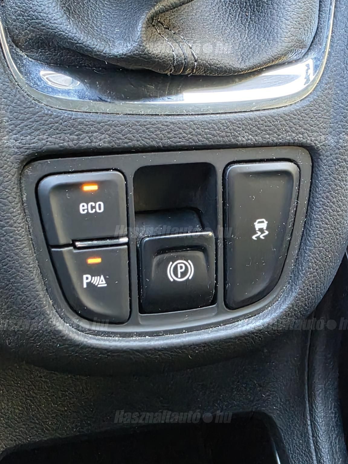 Opel ZAFIRA 1.6 T Plus Start-Stop 7 személyes – 17. kép