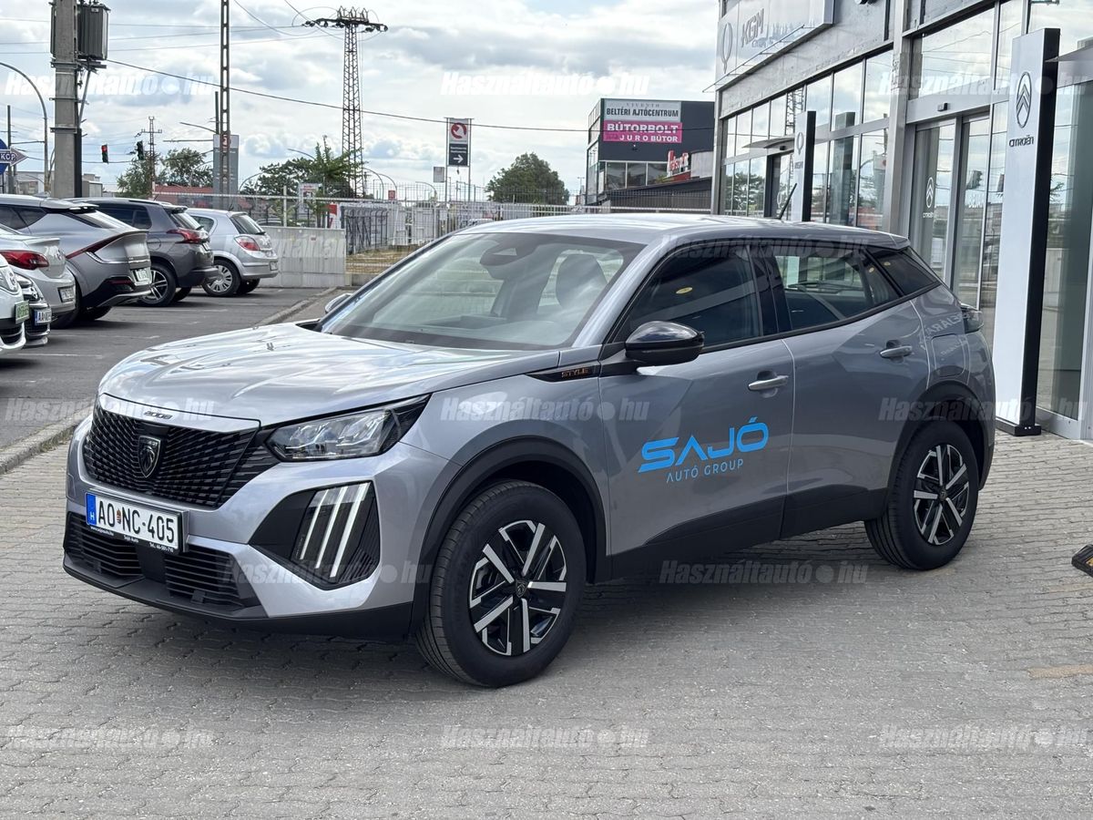 Peugeot 2008 1.2 PureTech Style – 3. kép