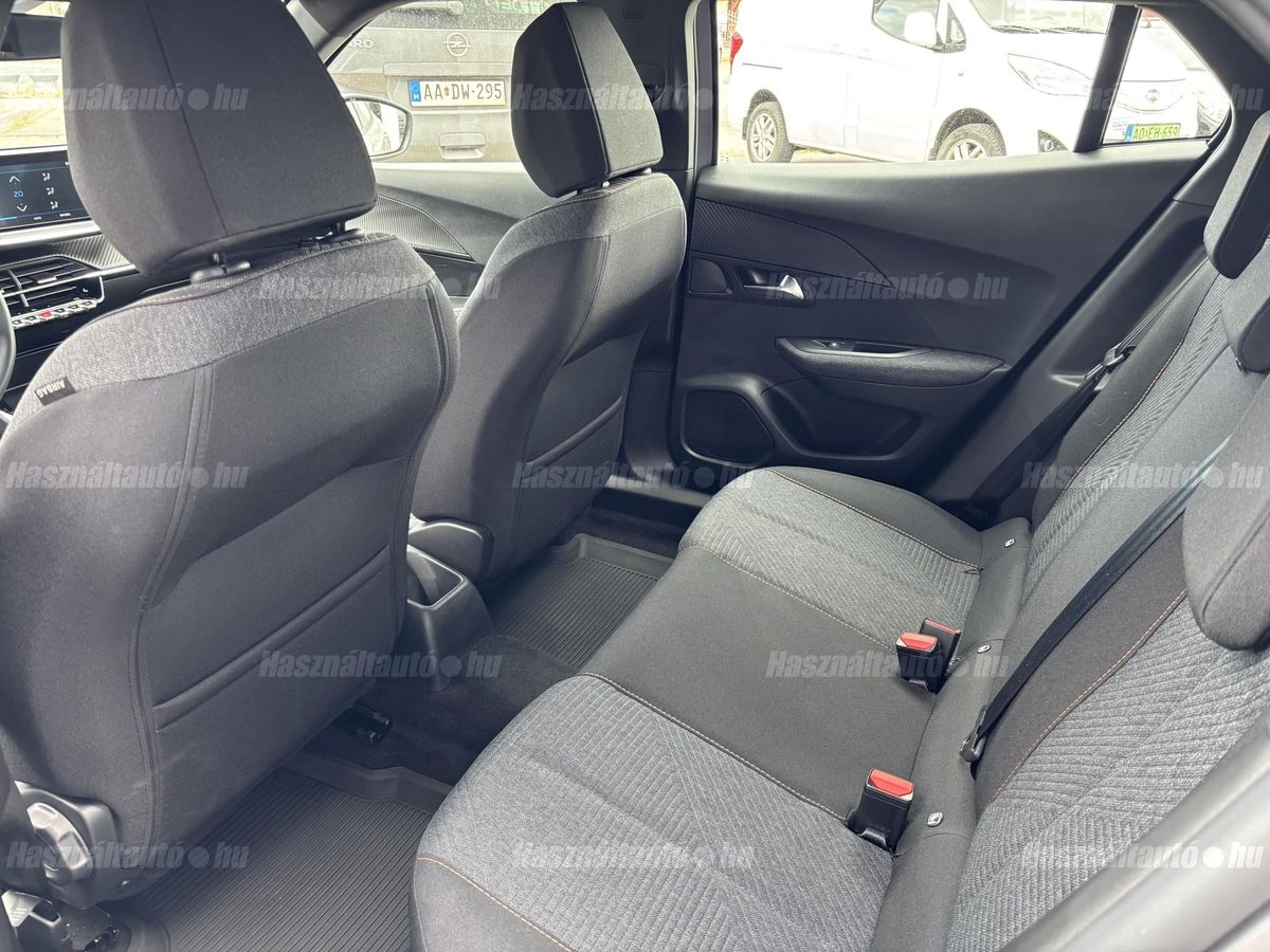 Peugeot 2008 1.2 PureTech Style – 7. kép