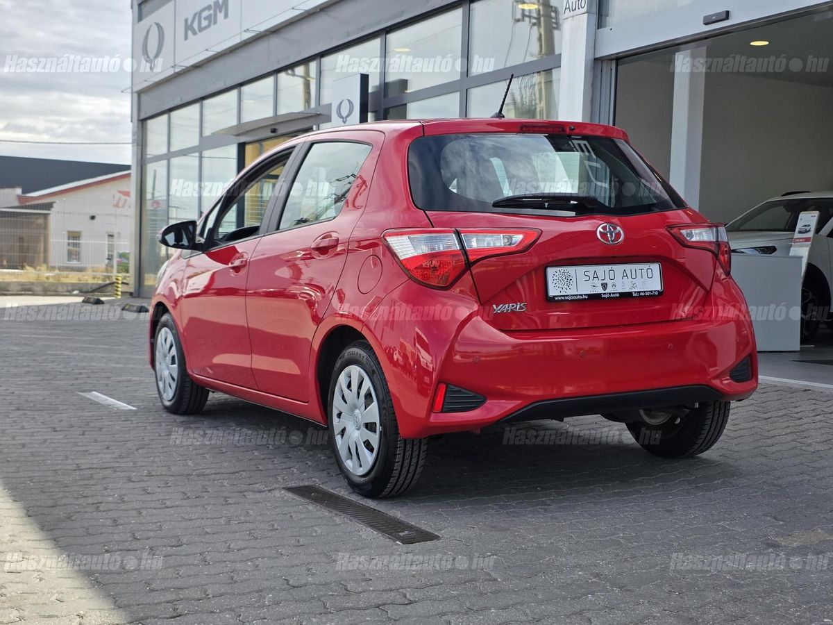 Toyota YARIS 1.0 Active – 2. kép
