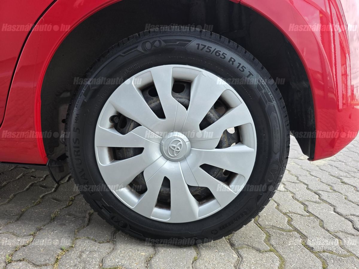 Toyota YARIS 1.0 Active – 13. kép
