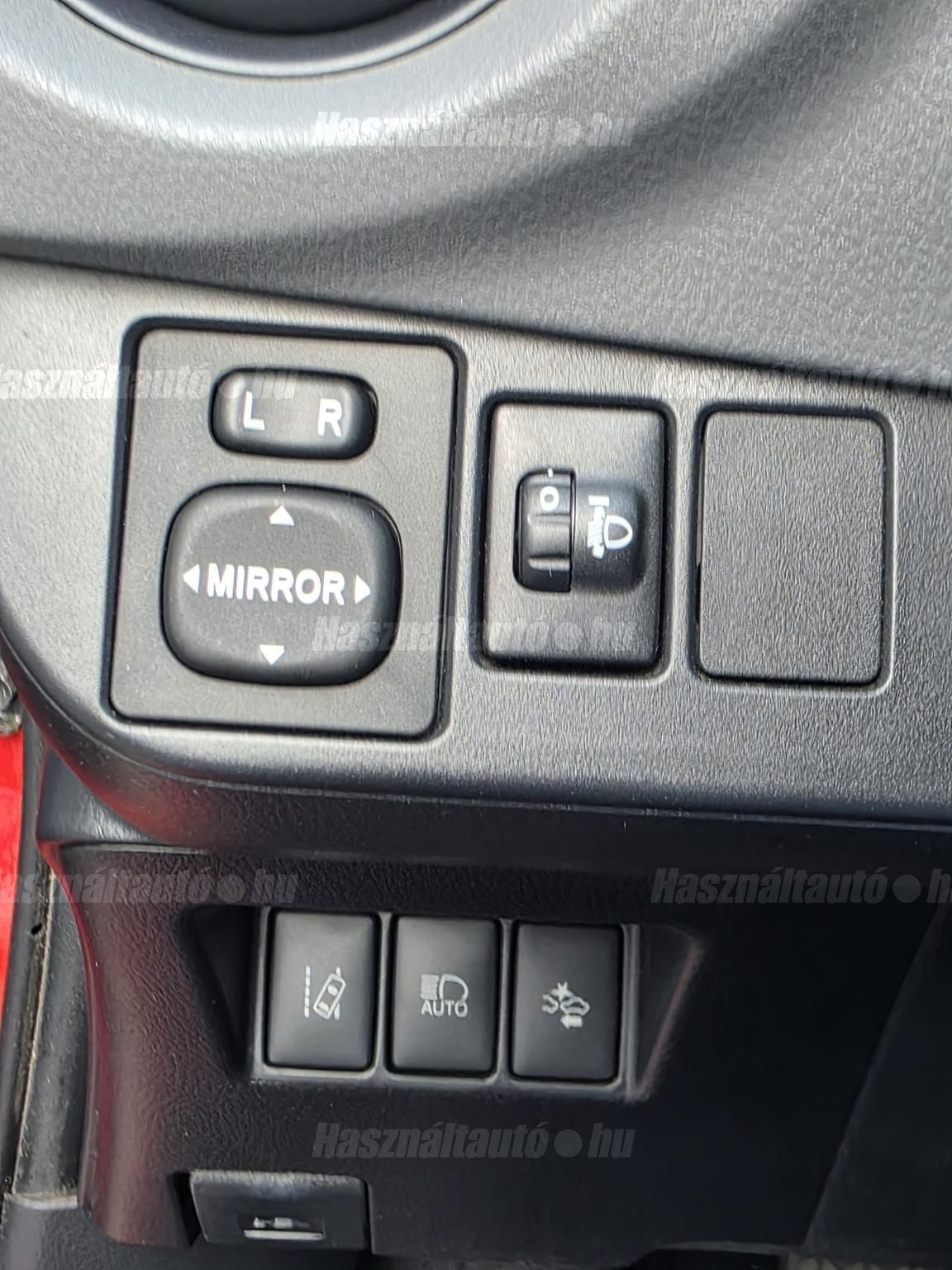 Toyota YARIS 1.0 Active – 19. kép