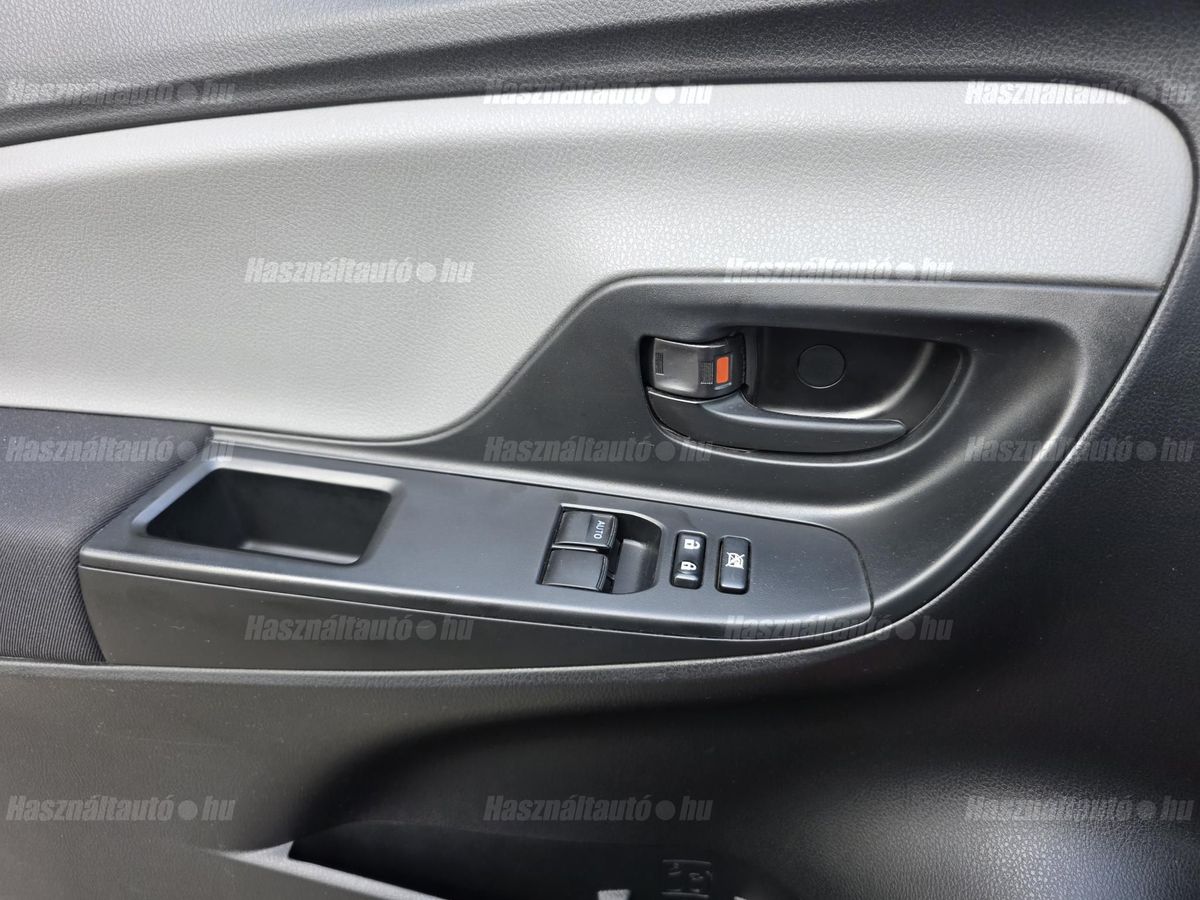 Toyota YARIS 1.0 Active – 20. kép