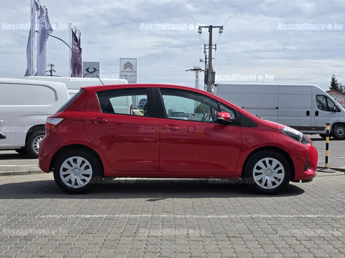 Toyota YARIS 1.0 Active – 24. kép