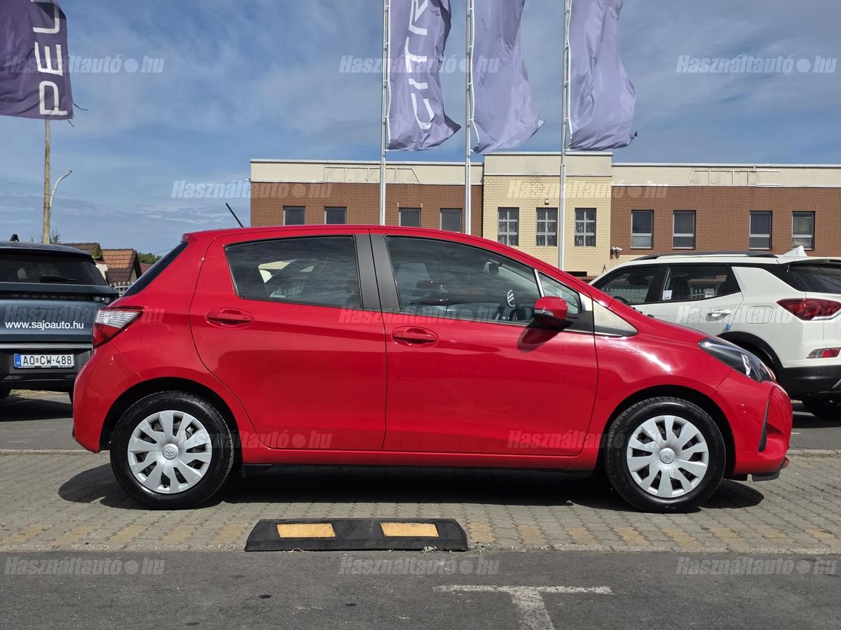 Toyota YARIS 1.0 Active – 5. kép