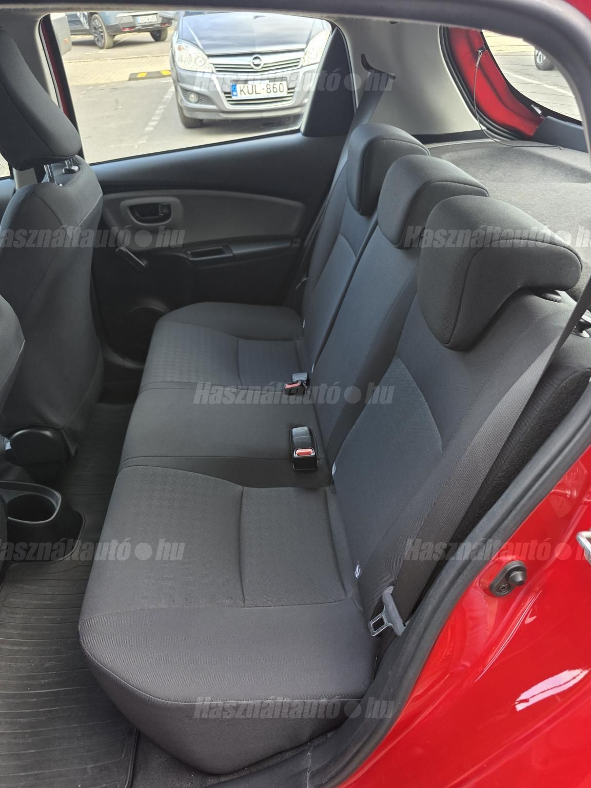 Toyota YARIS 1.0 Active – 7. kép