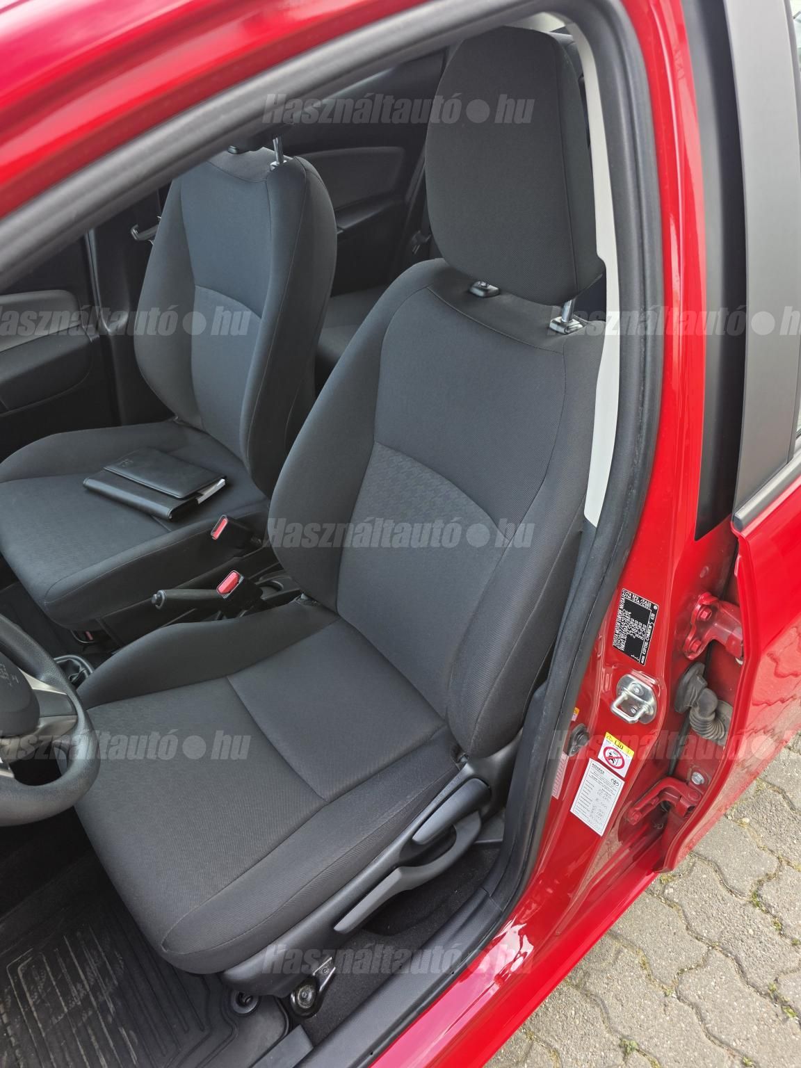 Toyota YARIS 1.0 Active – 10. kép
