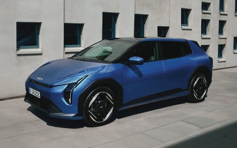 Kia EV4