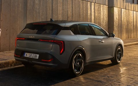 Kia K4