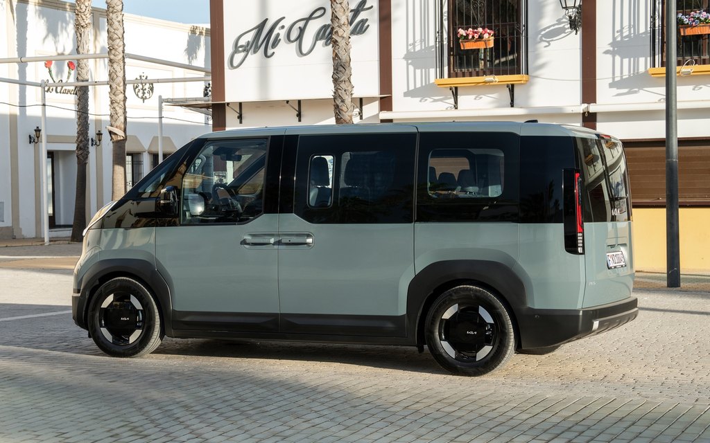 Kia PV5 Passenger