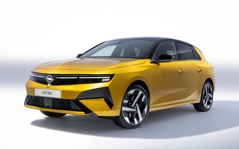 Opel Astra ötajtós