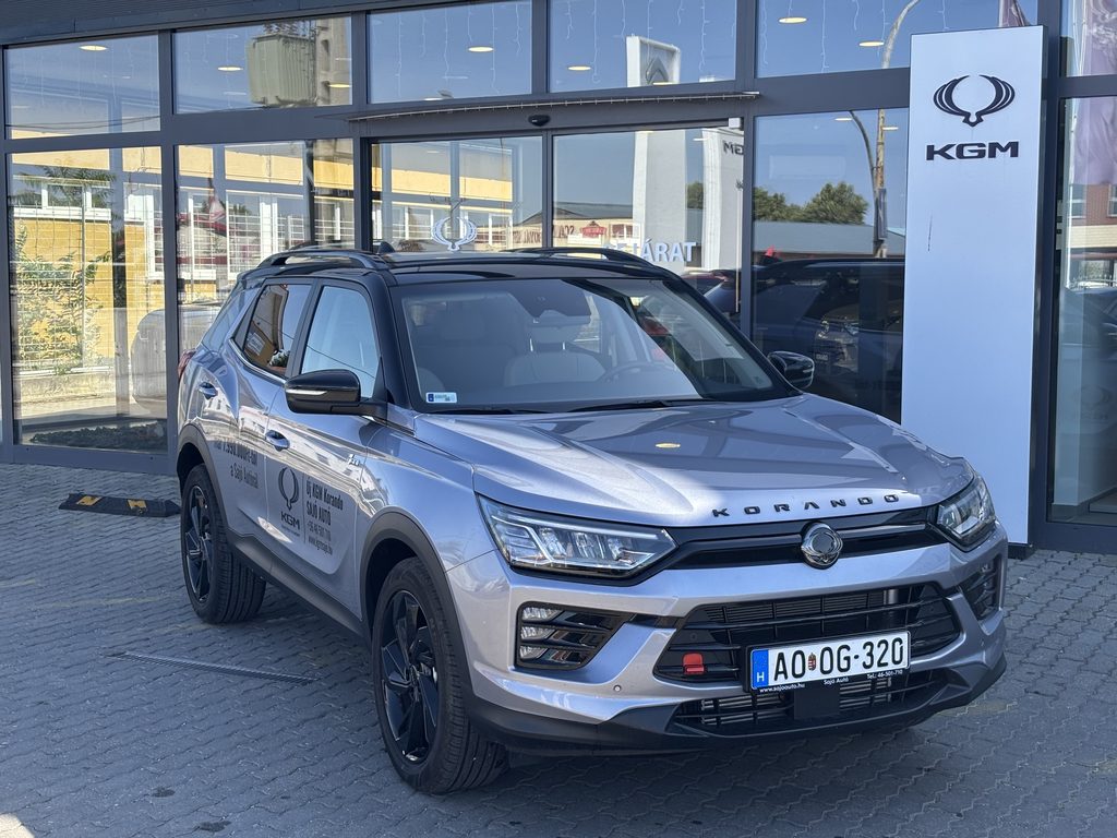 Három használt autó egymás mellett a Sajó Autó kínálatából